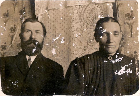 Wedding picture of Christian and Anna (Caris)Hoffman, DePere, Wisconsin 1891. Scan of original picture.